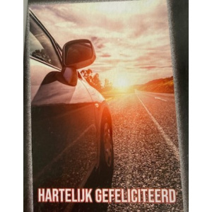 budget_kaart_auto_op_weg_in_zon